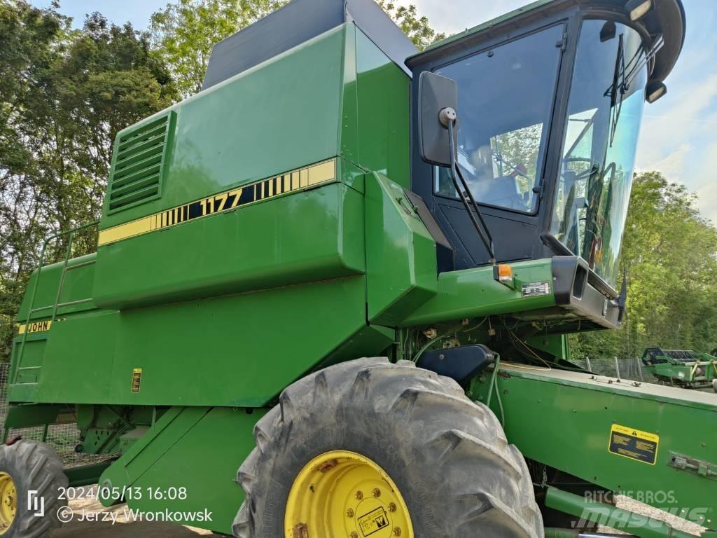 John Deere 1177 Θεριζοαλωνιστικές μηχανές