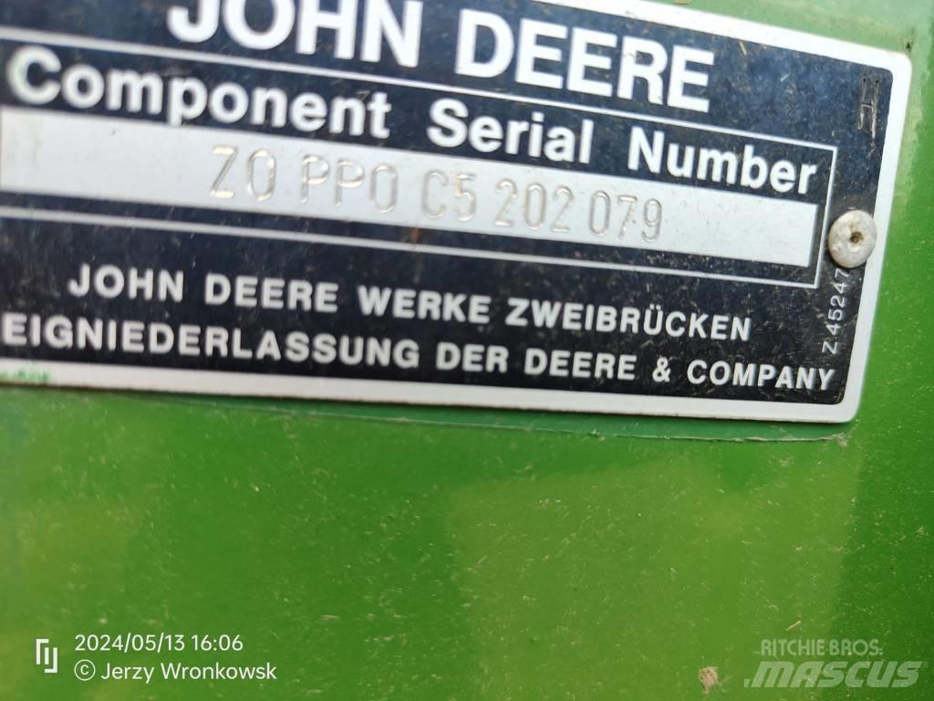 John Deere 1177 Θεριζοαλωνιστικές μηχανές