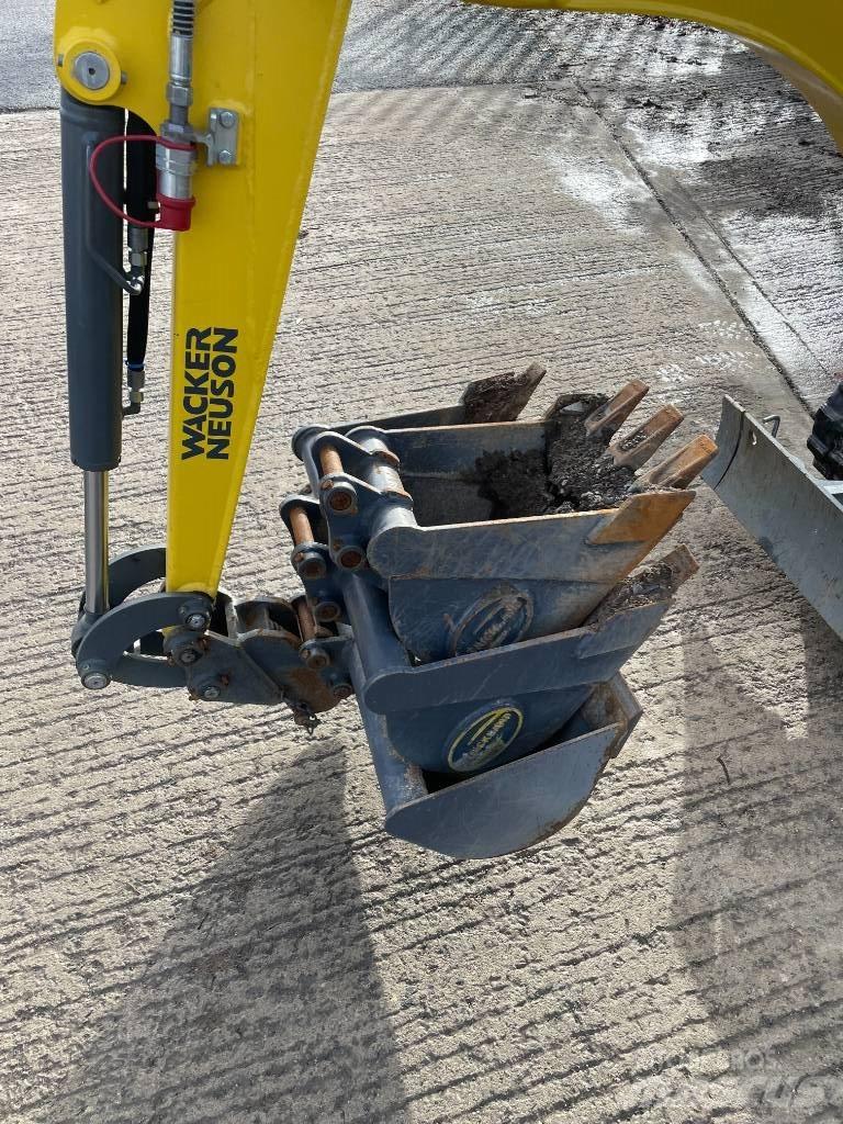 Wacker Neuson 803 Εκσκαφάκι (διαβολάκι) < 7t