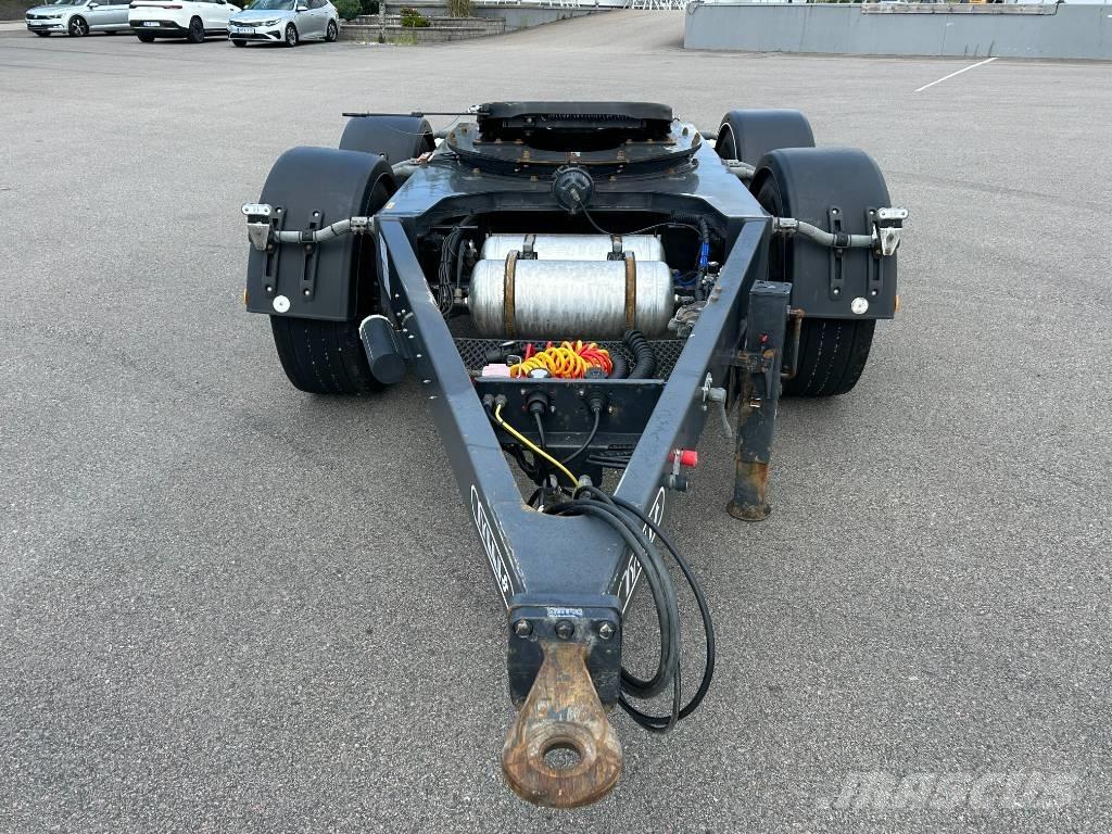 Tyllis Dolly, EGD34J Μικρές ρυμούλκες