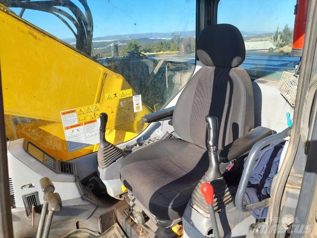 Komatsu PC 228 LC-3 Εκσκαφείς με ερπύστριες