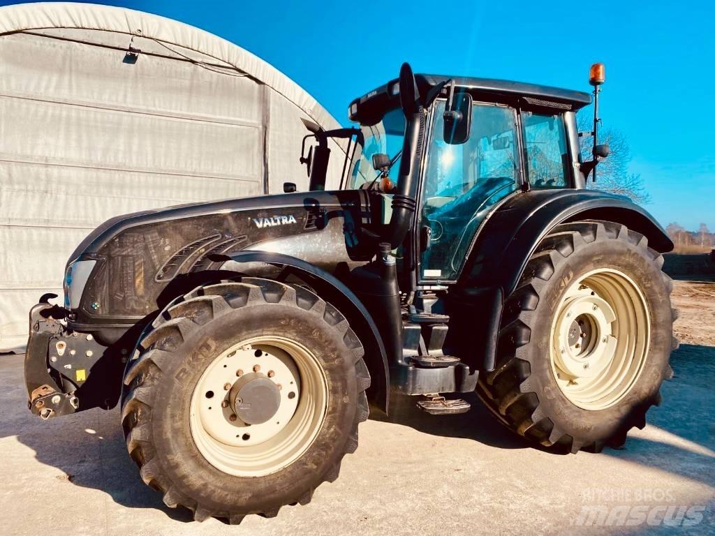 Valtra T 203 Τρακτέρ