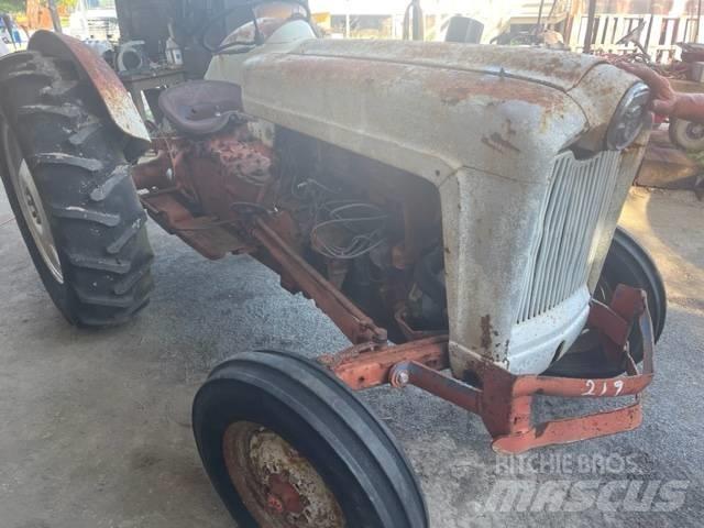 Ford 800 Τρακτέρ
