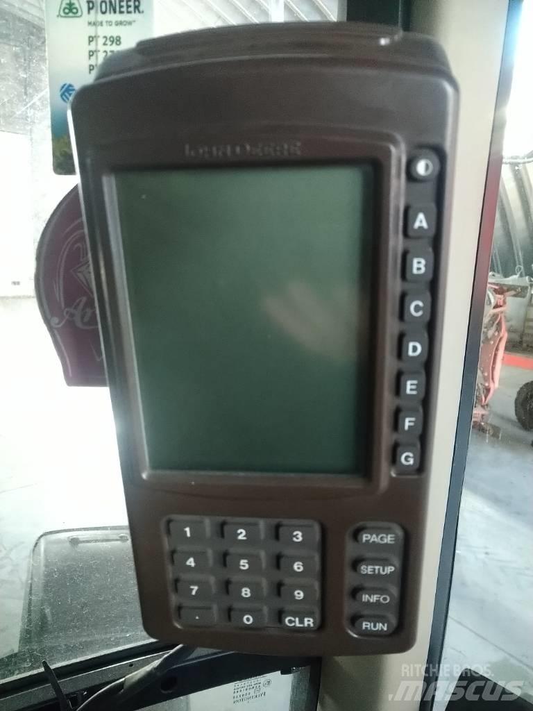 John Deere 732 Ρυμουλκούμενα ψεκαστικά