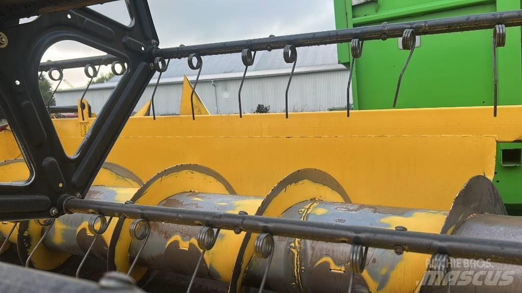 New Holland CSX 7080 Θεριζοαλωνιστικές μηχανές