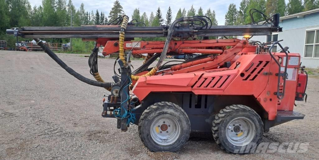 Sandvik DC 121R Εξοπλισμός επιφανειακών γεωτρήσεων