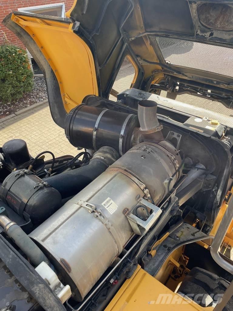 Volvo L220G Φορτωτές με λάστιχα (Τροχοφόροι)