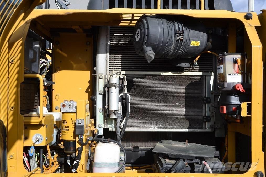 CAT 319 D L Εκσκαφείς με ερπύστριες