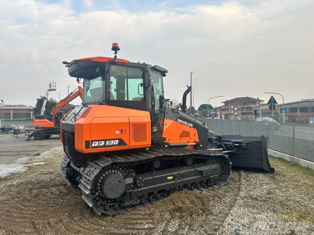 Develon DD 130 Μπουλντόζες με ερπύστριες