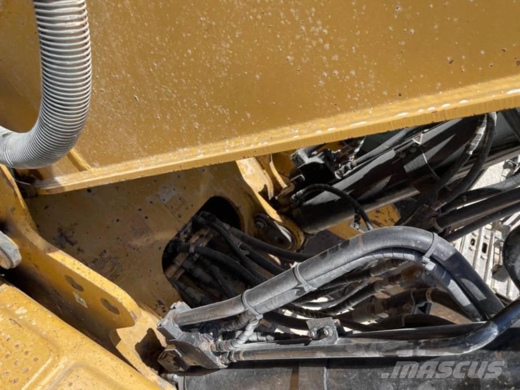 CAT 330 D LN Εκσκαφείς με ερπύστριες
