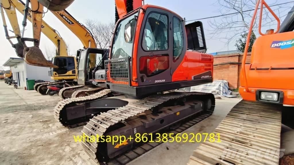 Doosan DX 225 Εκσκαφείς με ερπύστριες