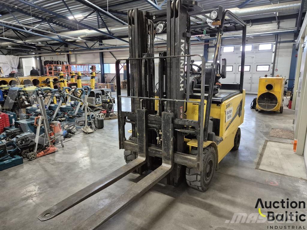 Hyundai 30B-9 Ηλεκτρικά περονοφόρα ανυψωτικά κλαρκ