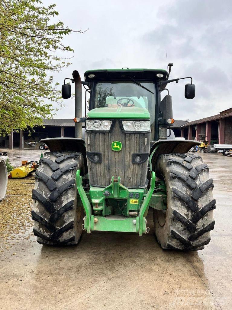 John Deere 7230 R Τρακτέρ