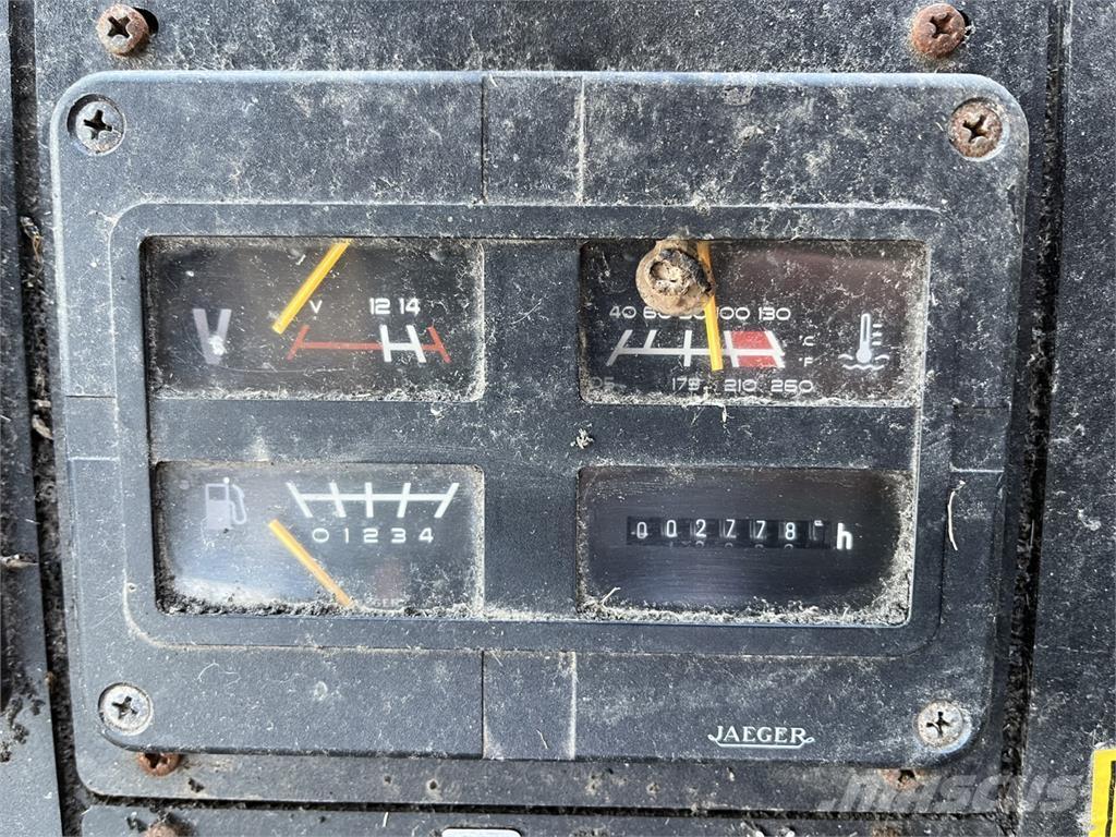 New Holland TX 32 Θεριζοαλωνιστικές μηχανές