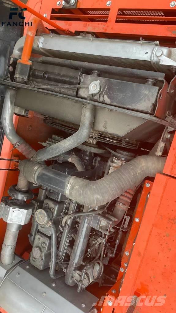 Doosan DX300 Εκσκαφείς με ερπύστριες