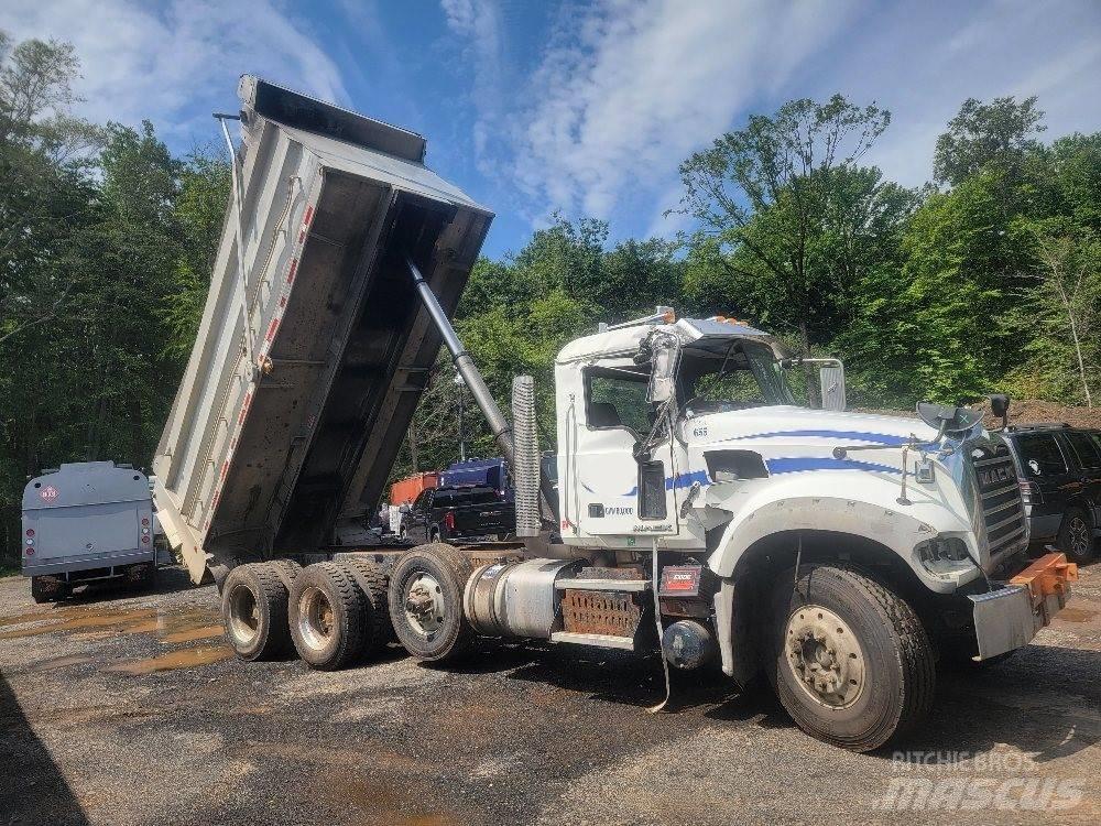 Mack 713GU Φορτηγά Ανατροπή