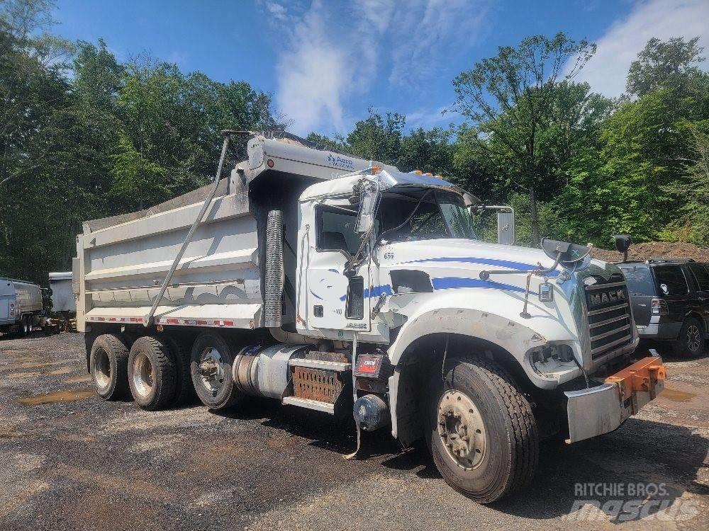 Mack 713GU Φορτηγά Ανατροπή