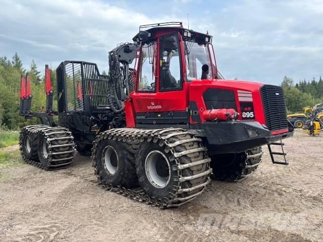 Komatsu 895 Μεταφορείς ξυλείας