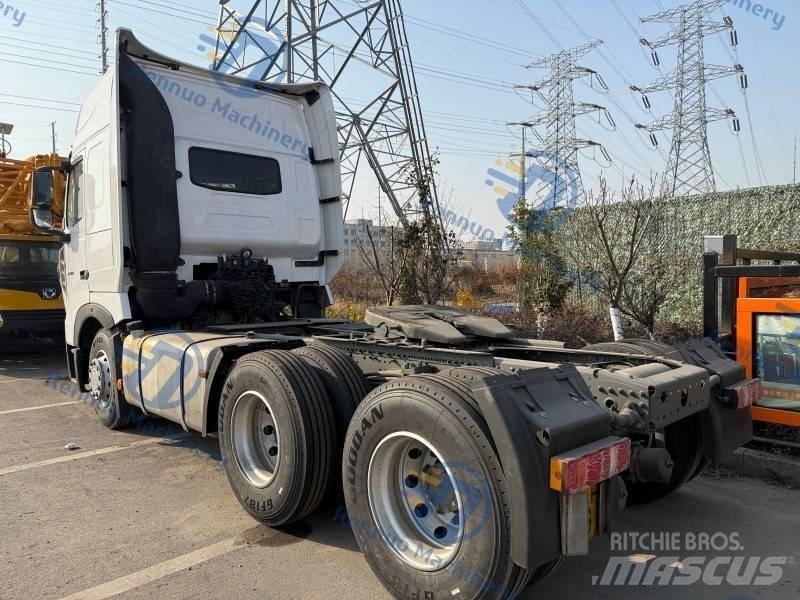 Howo Tractor 420 Τράκτορες