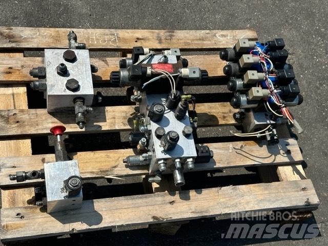 SkyJack SJ 8831 Ανυψωτήρες ψαλιδωτής άρθρωσης