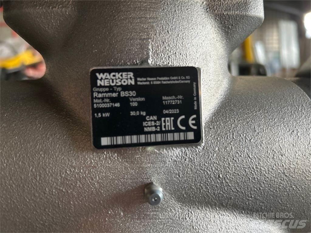 Wacker Neuson BS30 Κόπανοι
