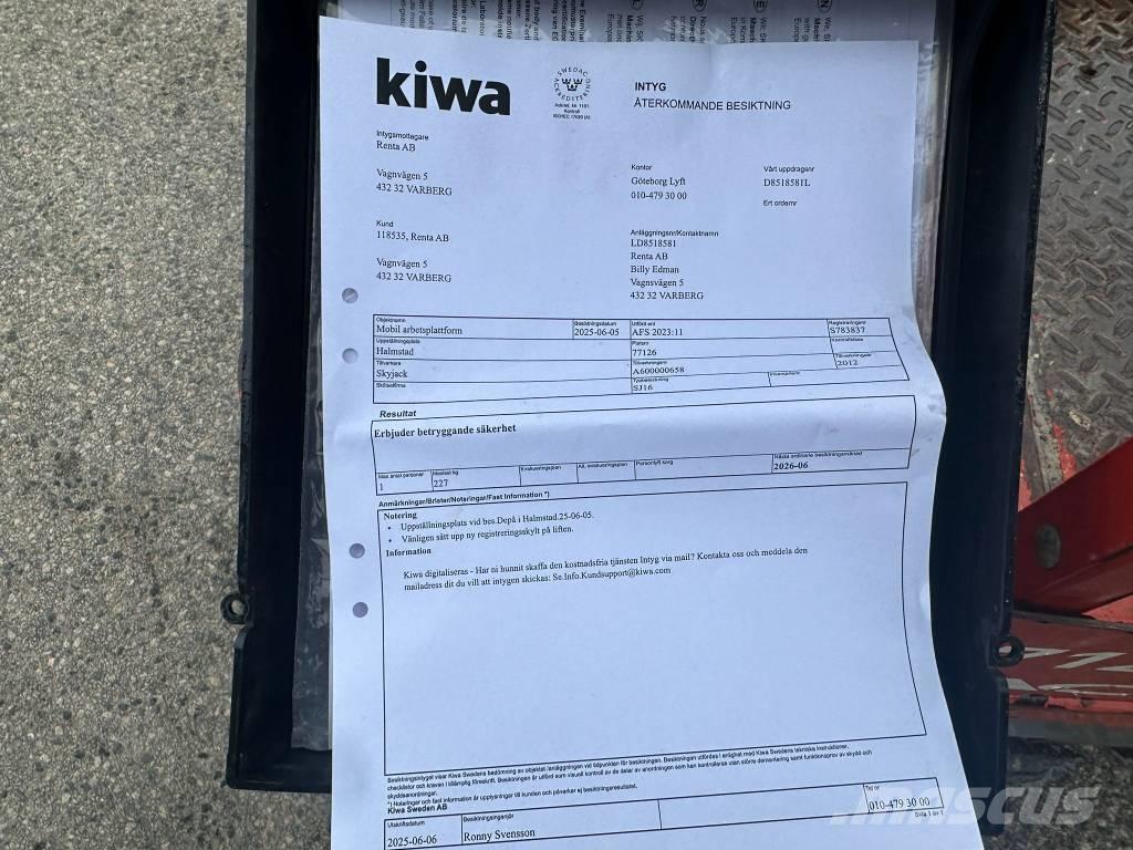 SkyJack SJ 16 Ανυψωτήρες με κατακόρυφους πυλώνες