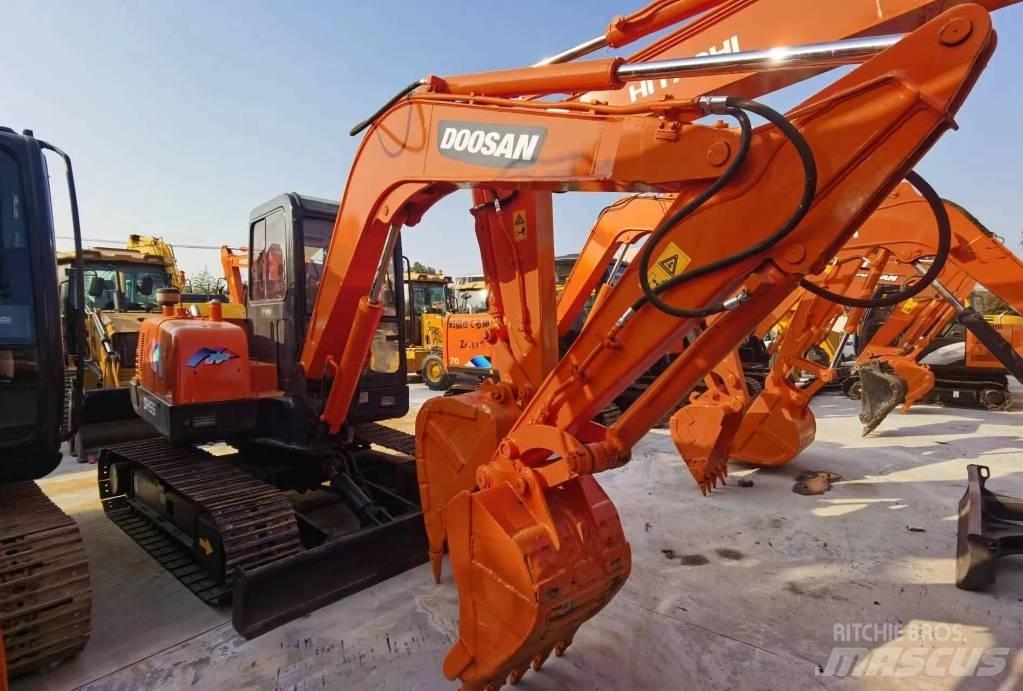 Doosan DH55 Εκσκαφείς με ερπύστριες
