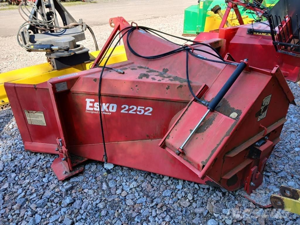 Esko 2252 Εκτοξευτές χιονιού