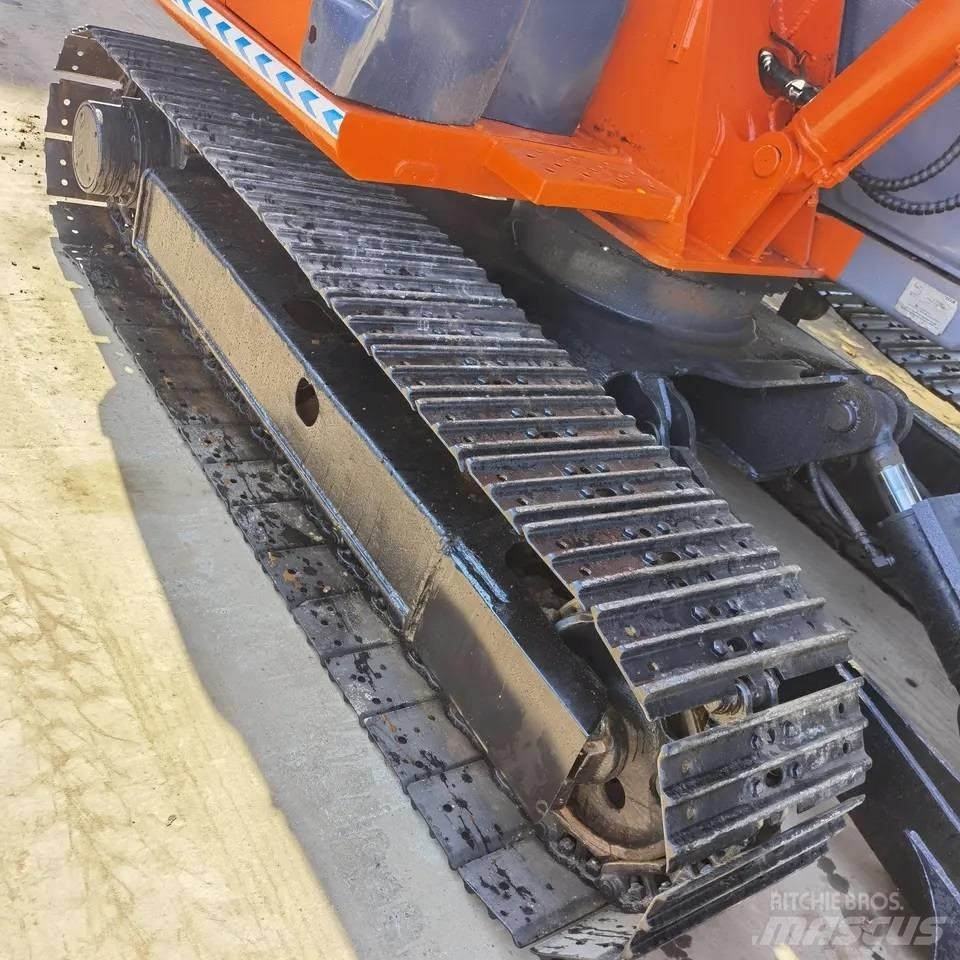 Hitachi ZX70 Εκσκαφείς με ερπύστριες