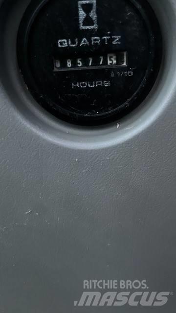 New Holland E335 Εκσκαφείς με ερπύστριες