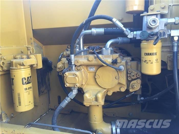 CAT 320 D Εκσκαφείς με ερπύστριες