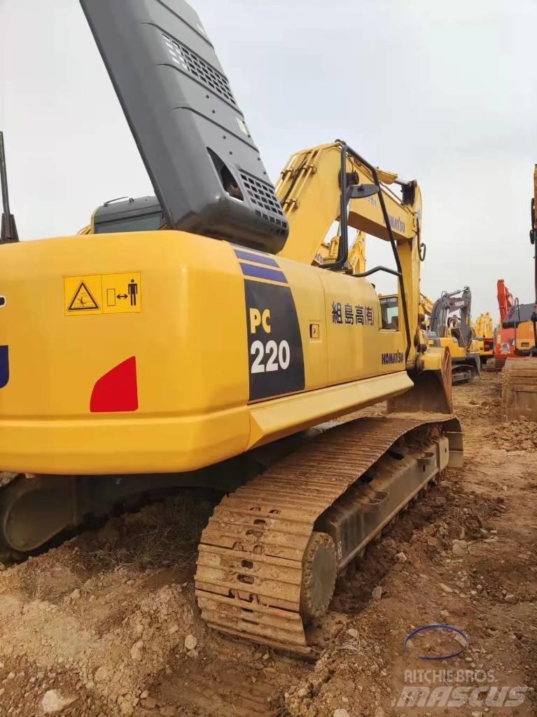 Komatsu PC220 Εκσκαφείς με ερπύστριες