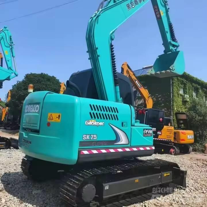 Kobelco SK75 Εκσκαφείς με ερπύστριες