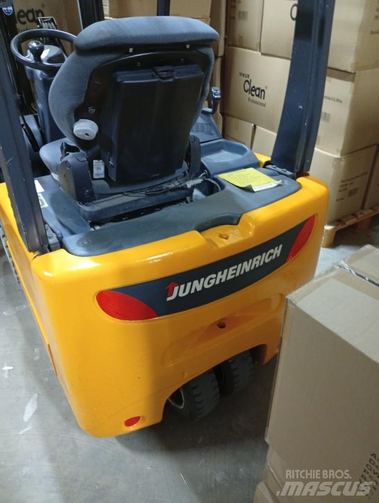 Jungheinrich EFG213 Ηλεκτρικά περονοφόρα ανυψωτικά κλαρκ