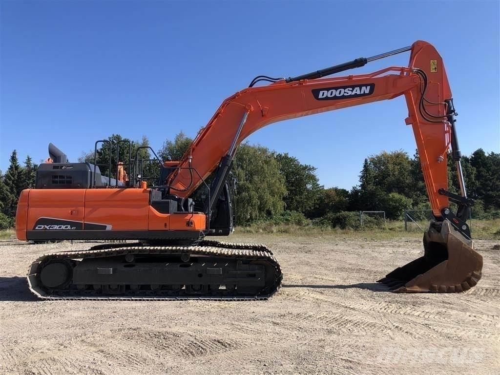 Doosan dx300 Εκσκαφείς με ερπύστριες
