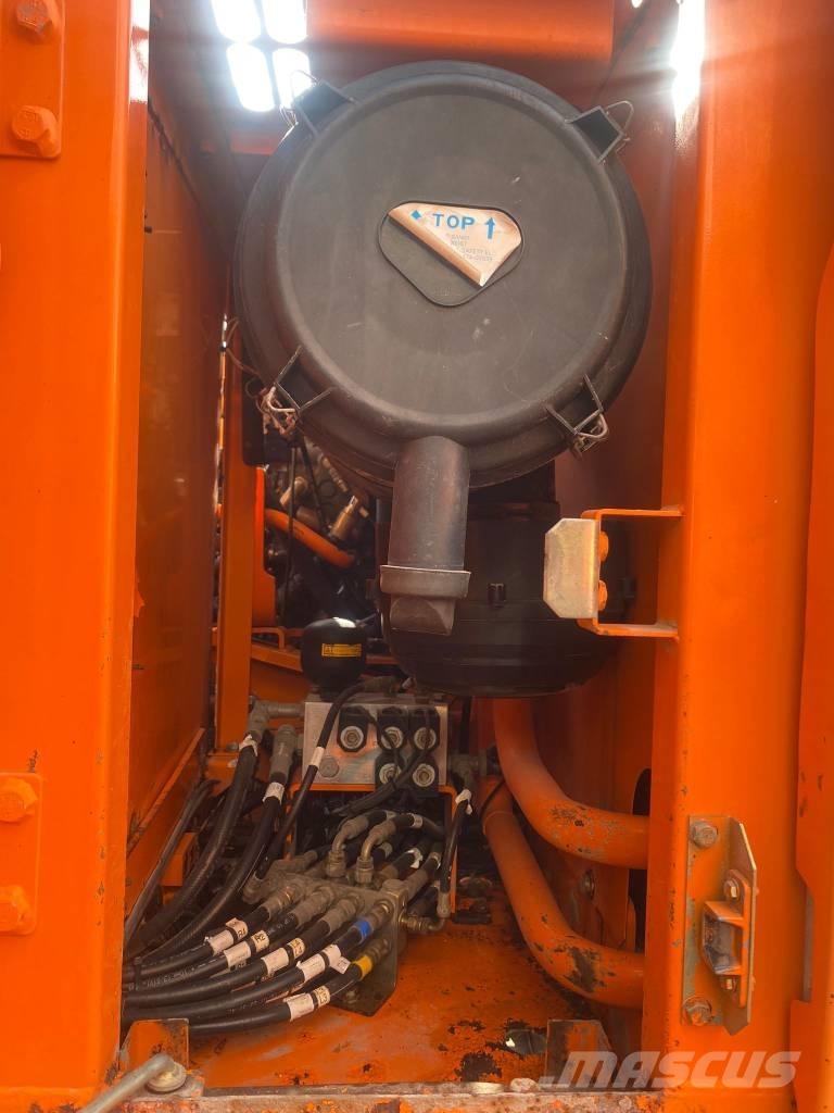 Doosan DX 180 LC Εκσκαφείς με ερπύστριες