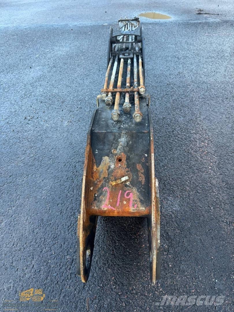 Komatsu 105F Γερανοί προωθητικοί