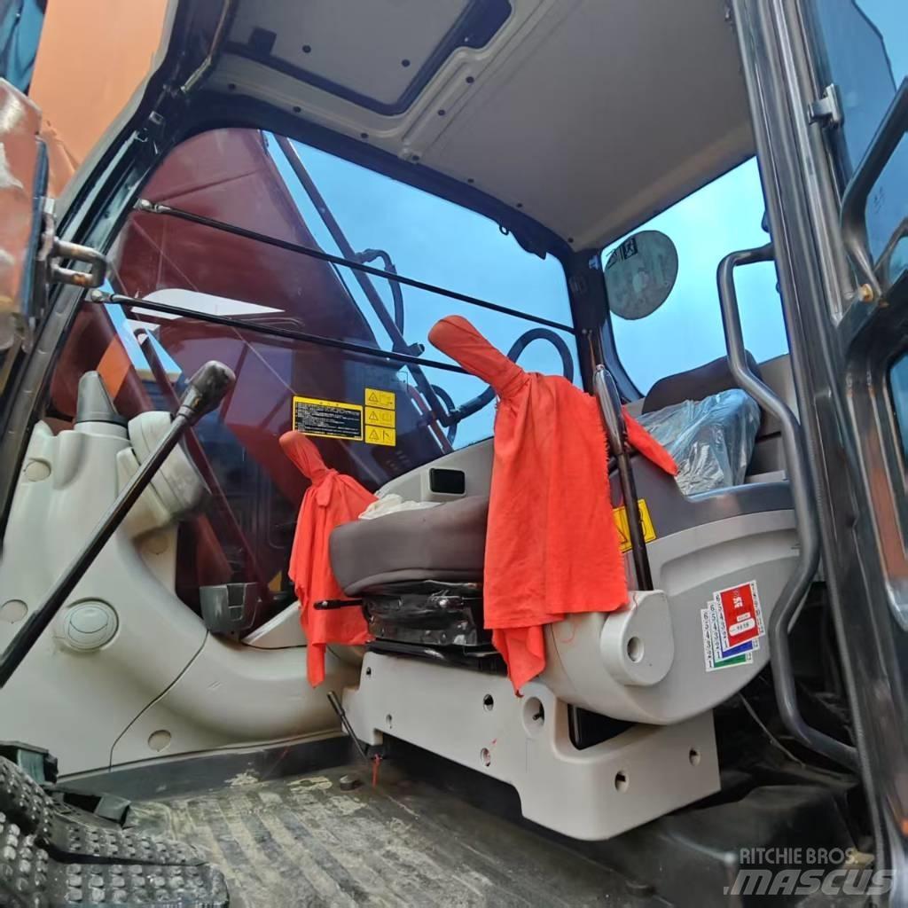 Hitachi ZX 210 Εκσκαφείς με ερπύστριες