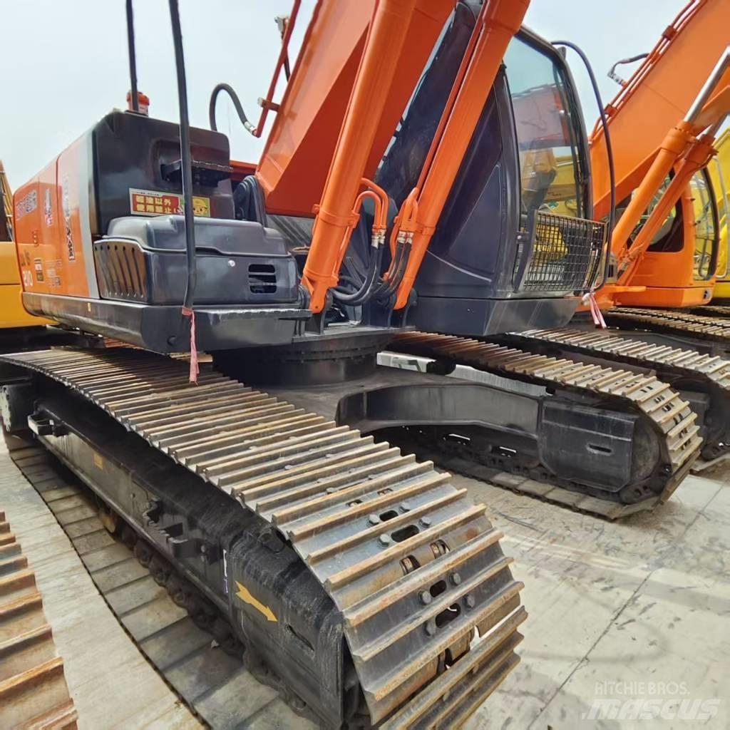 Hitachi ZX 210 Εκσκαφείς με ερπύστριες