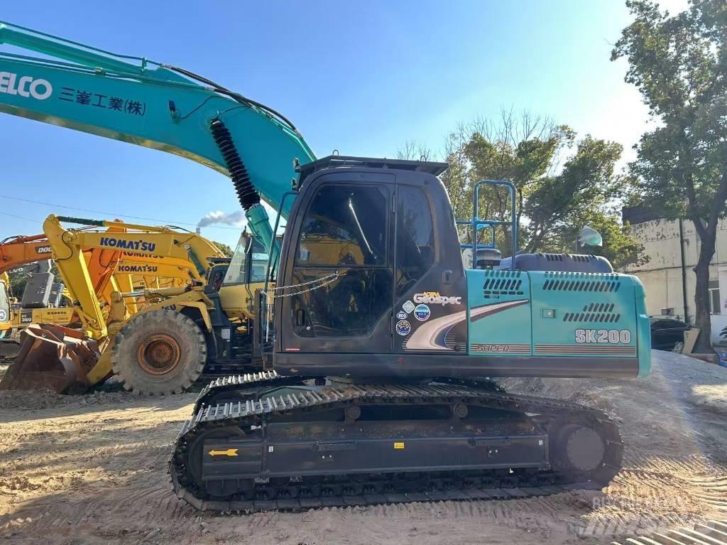 Kobelco SK 200-8 Εκσκαφείς με ερπύστριες