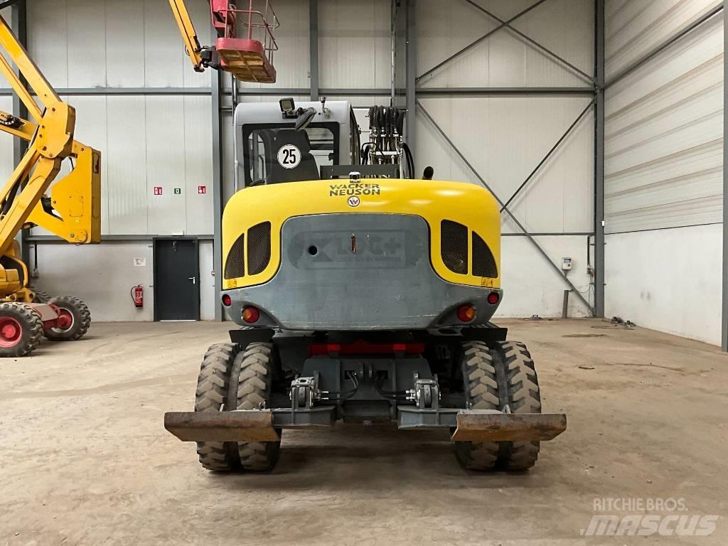 Neuson EW 100 Εκσκαφείς με τροχούς - λάστιχα