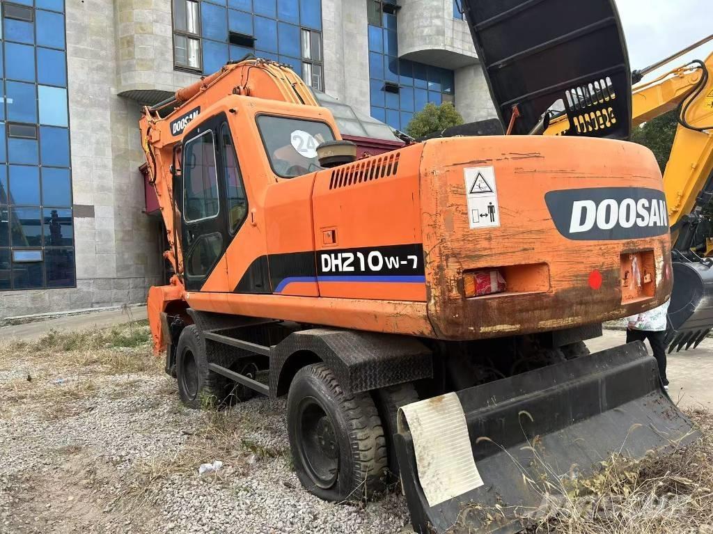 Doosan DH 210 W-7 Εκσκαφείς με τροχούς - λάστιχα