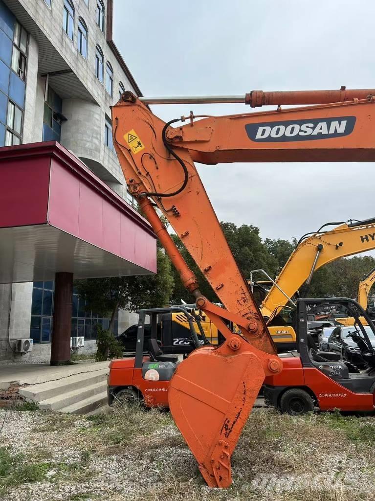 Doosan DH 210 W-7 Εκσκαφείς με τροχούς - λάστιχα
