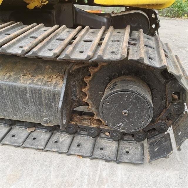 Komatsu PC 35 M-2 Εκσκαφάκι (διαβολάκι) < 7t