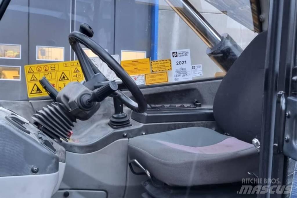 CAT TH 414 Τηλεσκοπικοί ανυψωτές