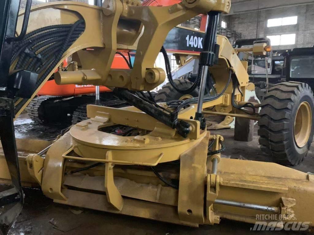 CAT 140 K Γκρέιντερς