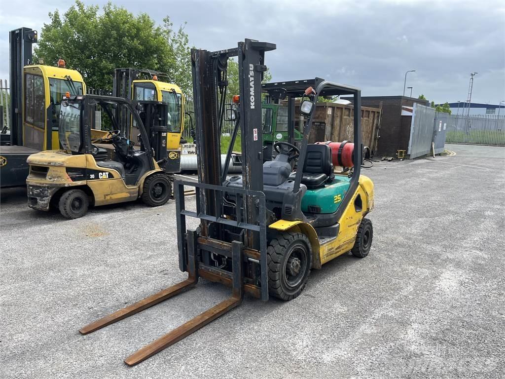 Komatsu FG25HT-16R Περονοφόρα ανυψωτικά κλαρκ με φυσικό αέριο LPG