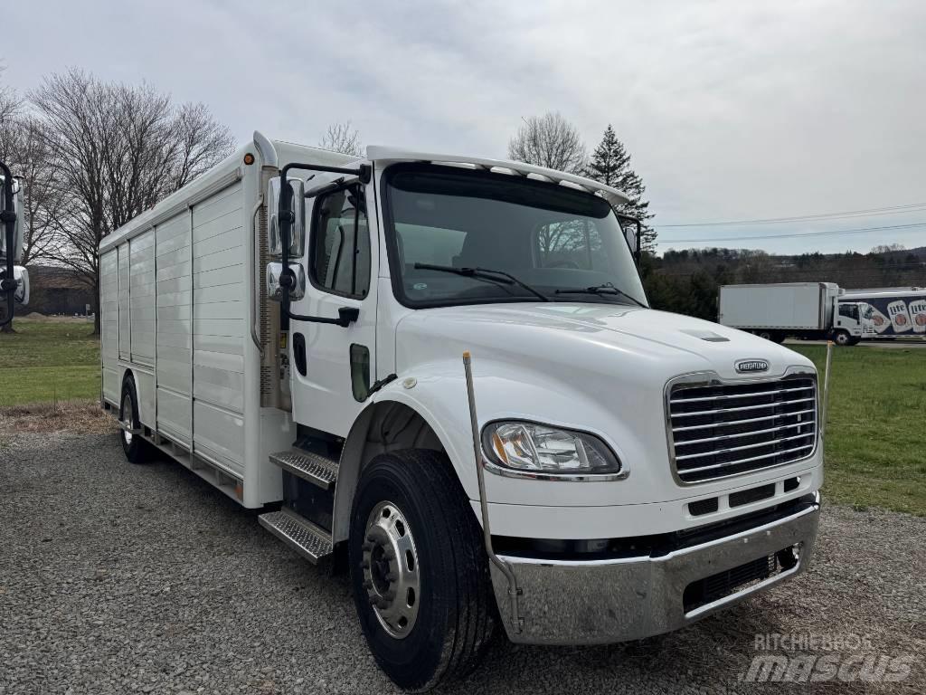 Freightliner M2 Φορτηγά μεταφοράς ποτών