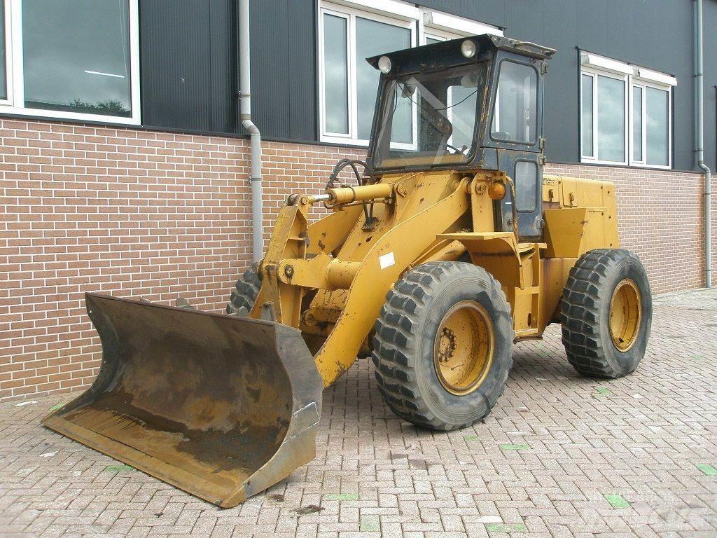 Komatsu W40-2 Φορτωτές με λάστιχα (Τροχοφόροι)