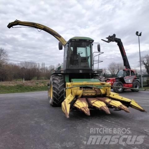 John Deere 6610 Μηχανές χορτονομής